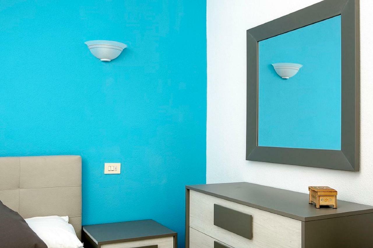 Bilocale Via Umbria Apartment Санта Тереза Галура Екстериор снимка